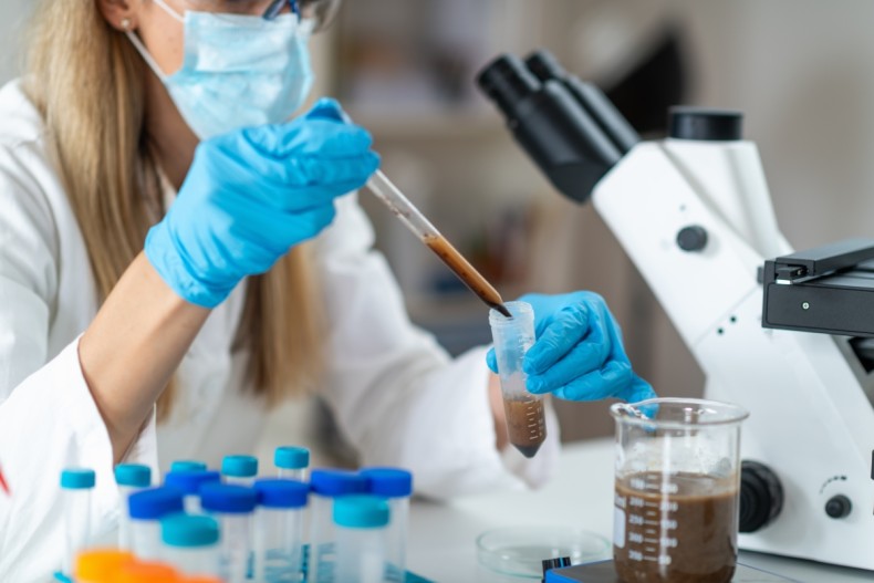 Fekaltransplantasjon